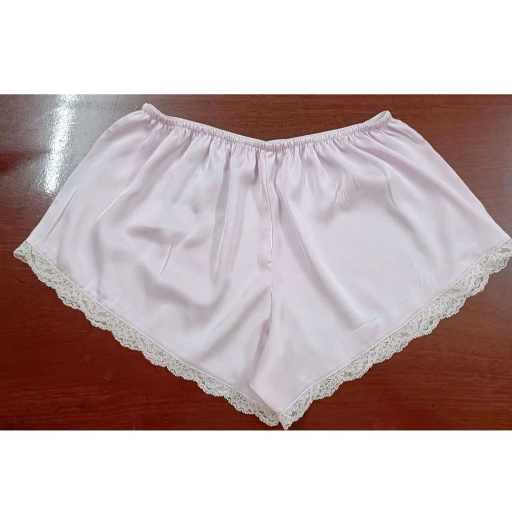 Q01 Hồng