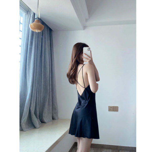 Váy Ngủ Lụa Satin Hai Dây Dáng Trơn Honey Wear Đầm Ngủ Nữ Dáng Suông Thoáng Mát Mặc Nhà A53